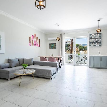 Lilis Apartment 3 Karpathos Town  Exterior photo